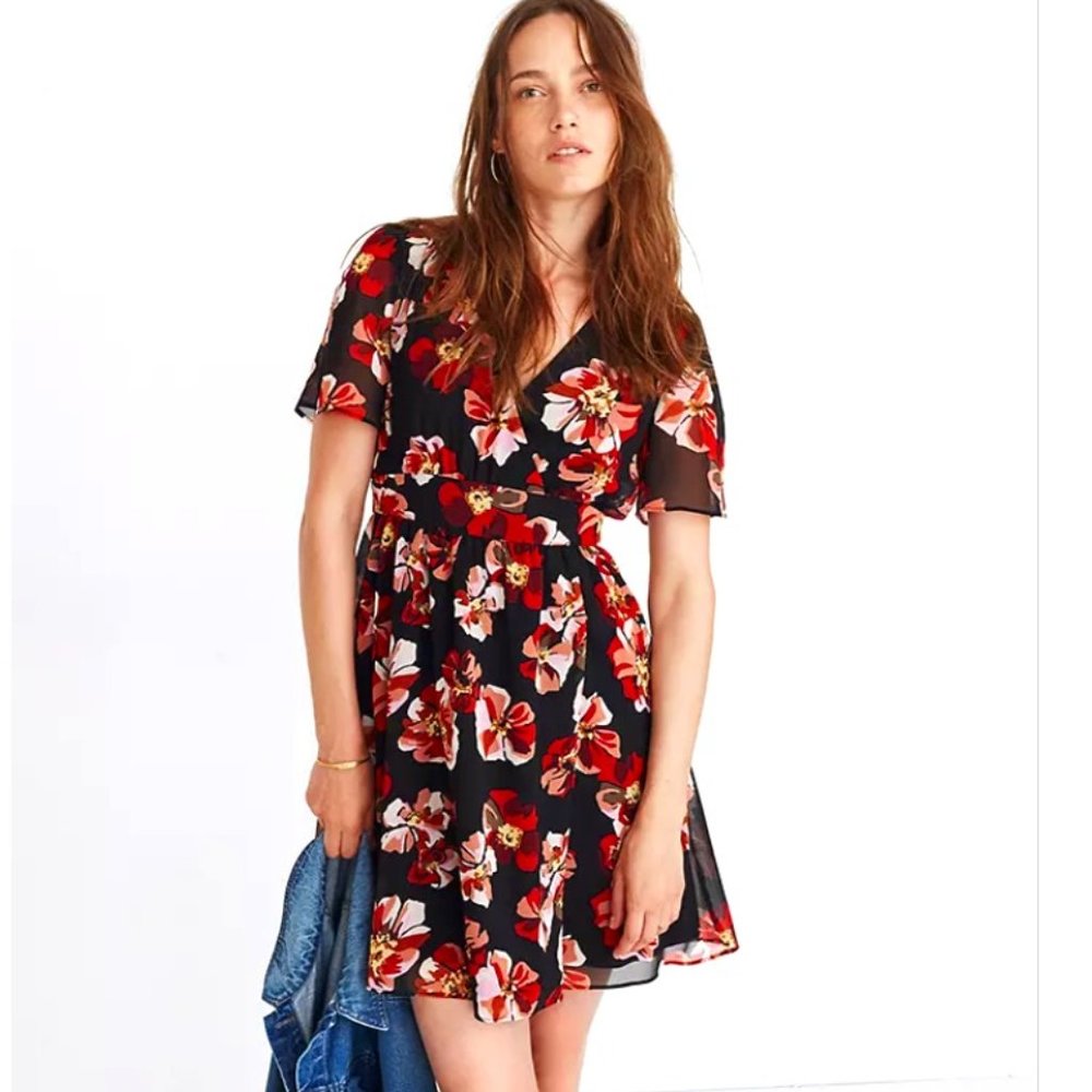 Tulip-Sleeve Mini Dress in French Rose